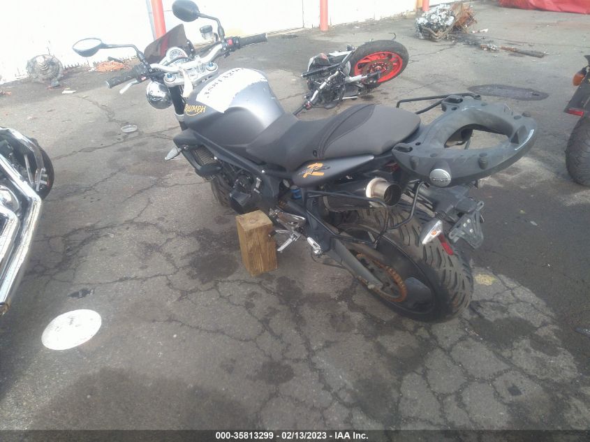 2009 TRIUMPH MOTORCYCLE STREET TRIPLE R SMTD02NE59J393195