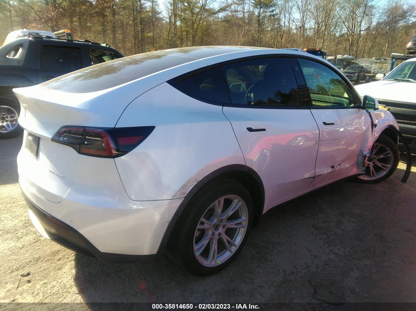 VIN 7SAYGDEE3NF329880 2022 TESLA MODEL Y LONG RANGE