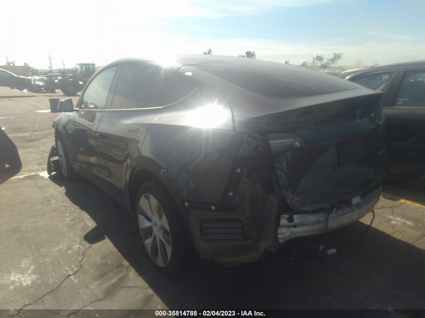 VIN 5YJYGDEE5MF080901 2021 TESLA MODEL Y LONG RANGE