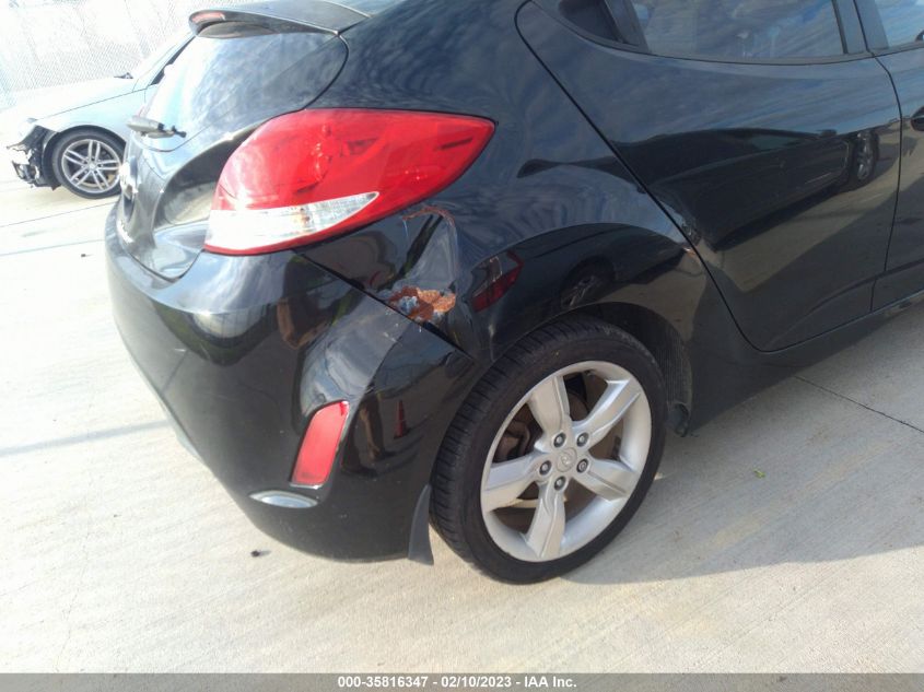 2013 HYUNDAI VELOSTER W/GRAY INT - KMHTC6AD8DU119336