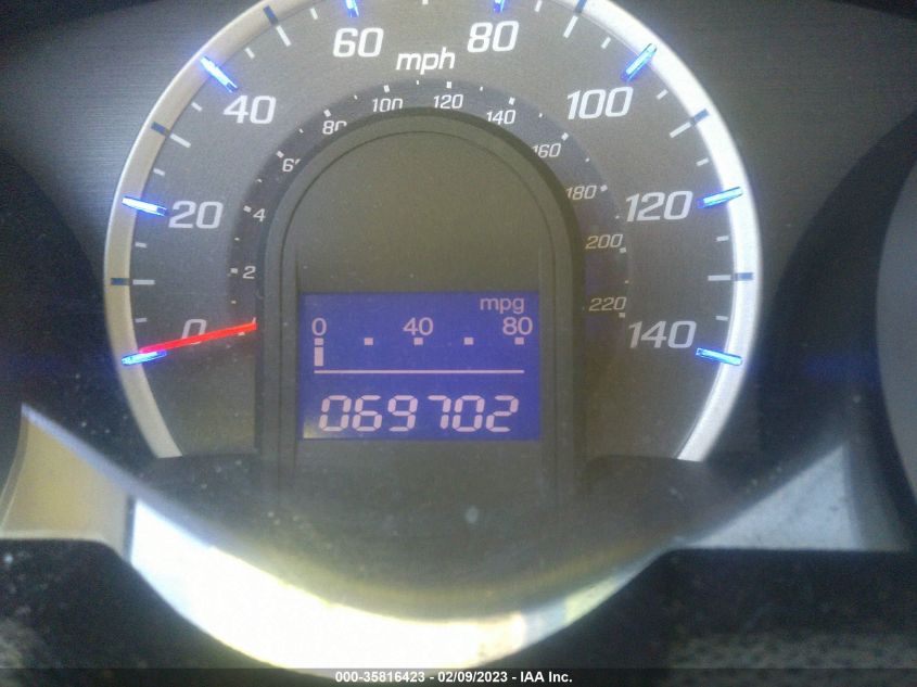 2013 HONDA FIT JHMGE8H31DC077024
