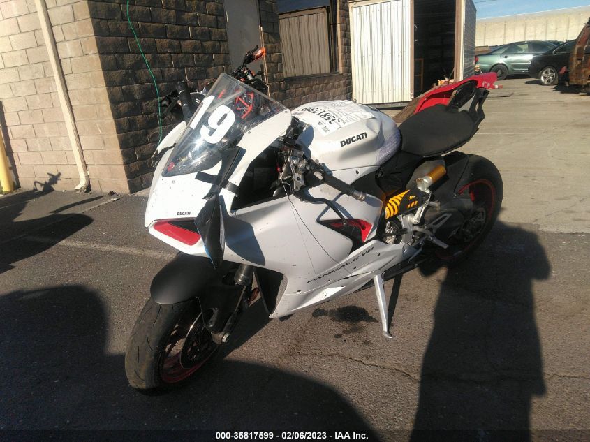 2021 DUCATI PANIGALE V2 ZDMHAATWXMB005078