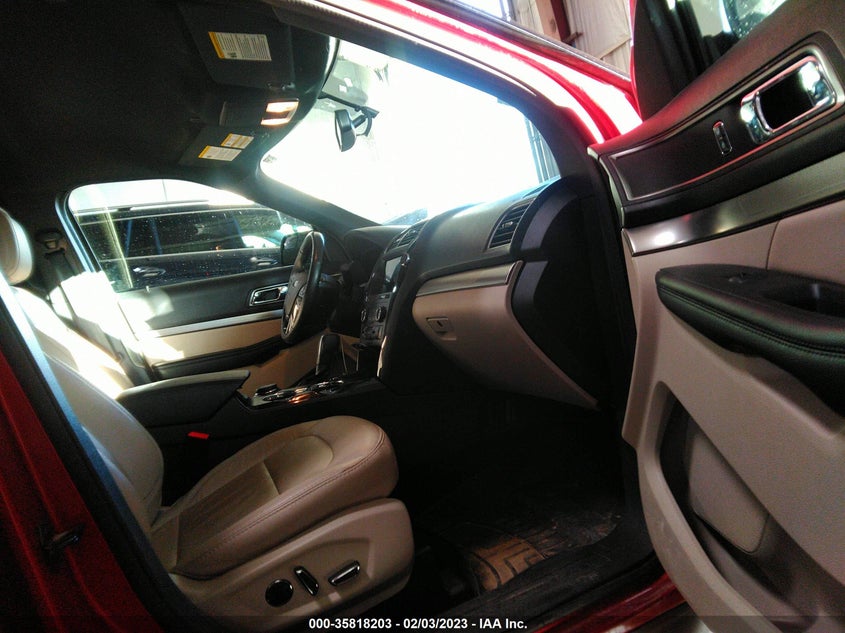 VIN 1FM5K8D86JGA55149 2018 FORD EXPLORER XLT