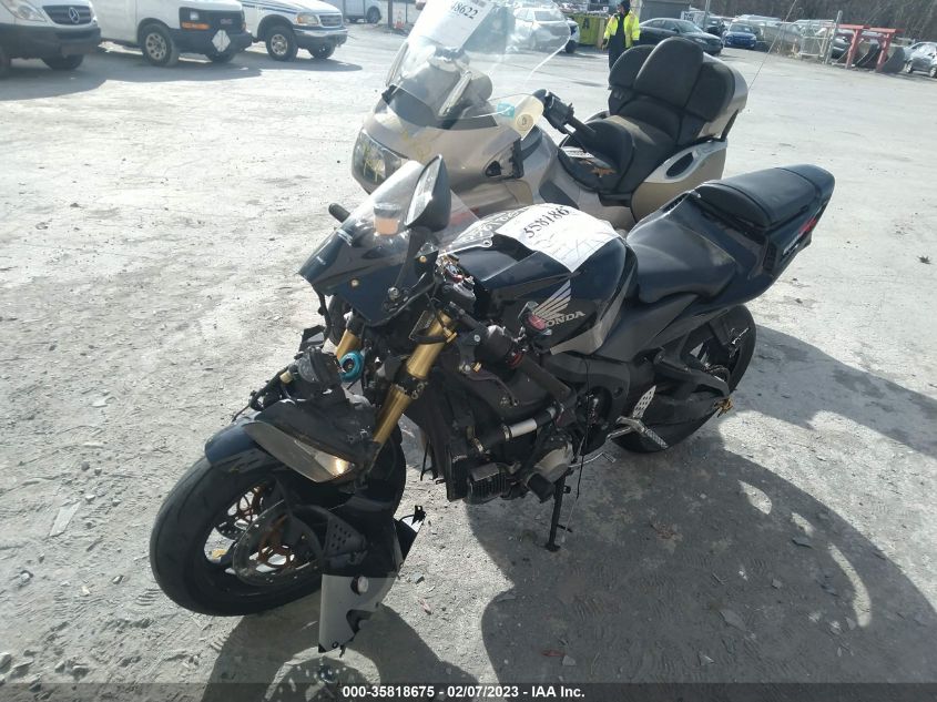 2004 HONDA CBR600 RR JH2PC37084M101905