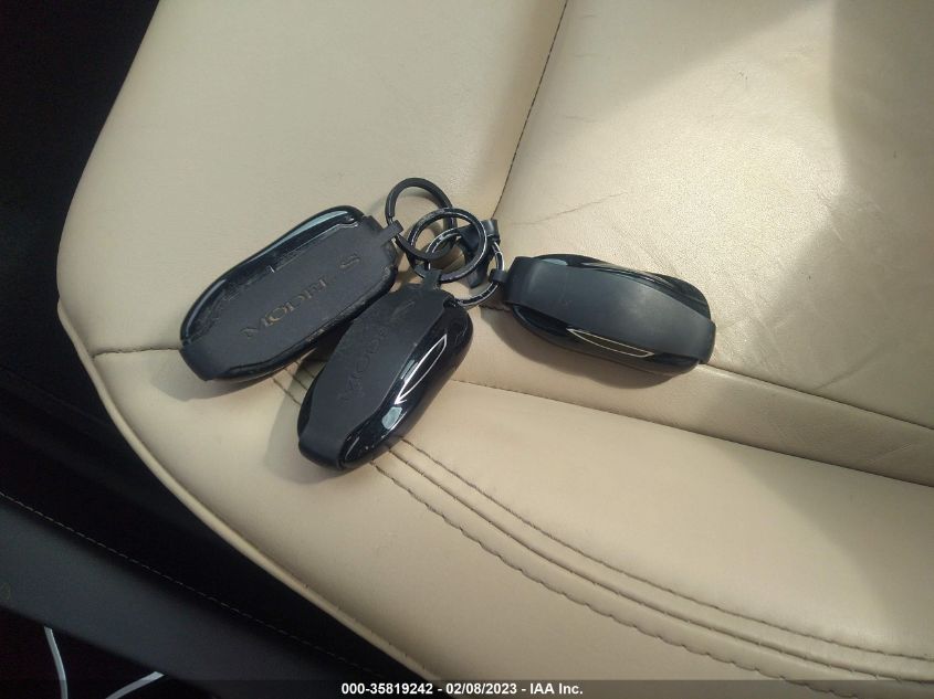 2016 TESLA MODEL S 70 KWH - 5YJSA1E15GF162523