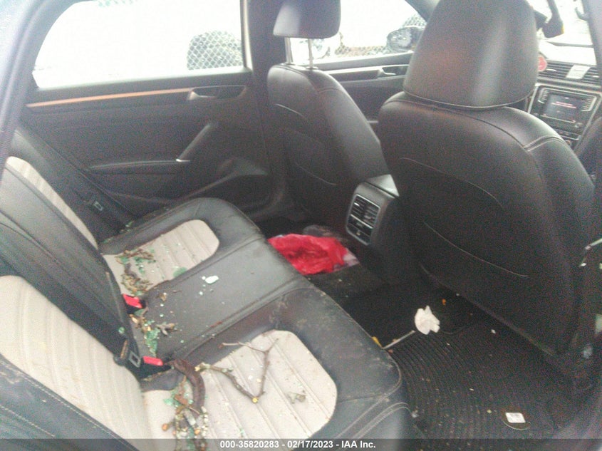 VIN 1VWJM7A3XJC050055 2018 VOLKSWAGEN PASSAT V6 GT
