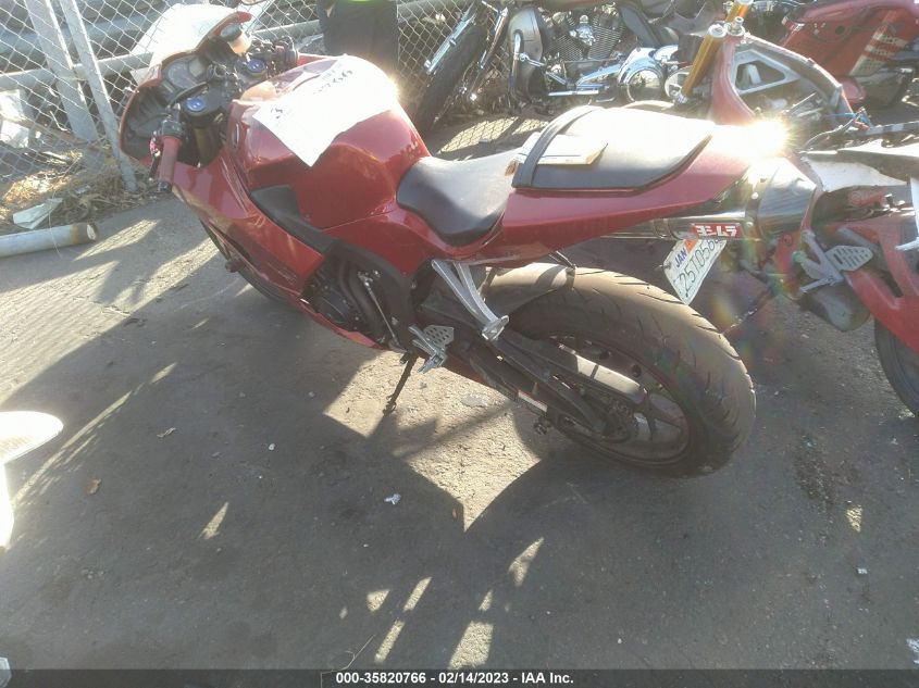 2018 HONDA CBR600 RR JH2PC40H0JK400060