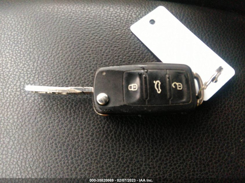 2014 VOLKSWAGEN JETTA SPORTWAGEN S - 3VWPP7AJ8EM603113