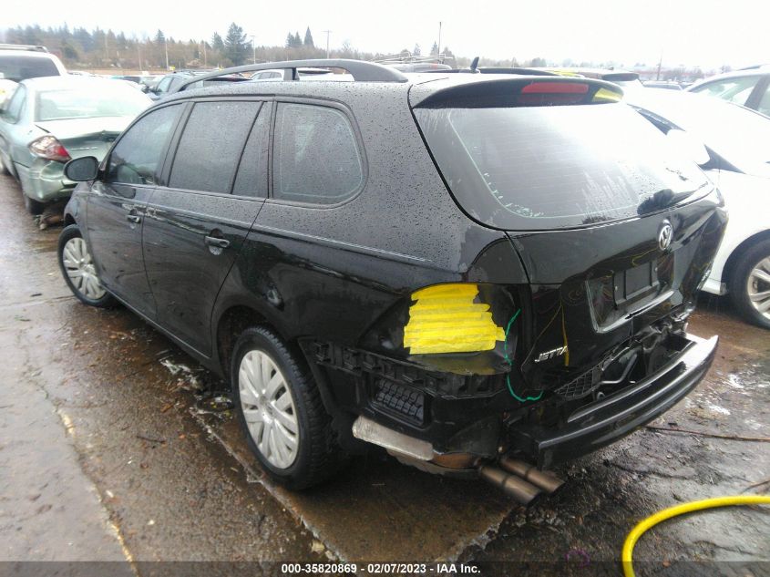 2014 VOLKSWAGEN JETTA SPORTWAGEN S - 3VWPP7AJ8EM603113
