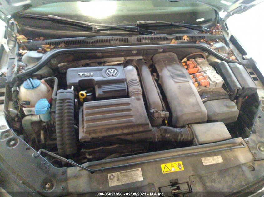 2013 VOLKSWAGEN JETTA SEDAN HYBRID SEL 3VW637AJ9DM220688