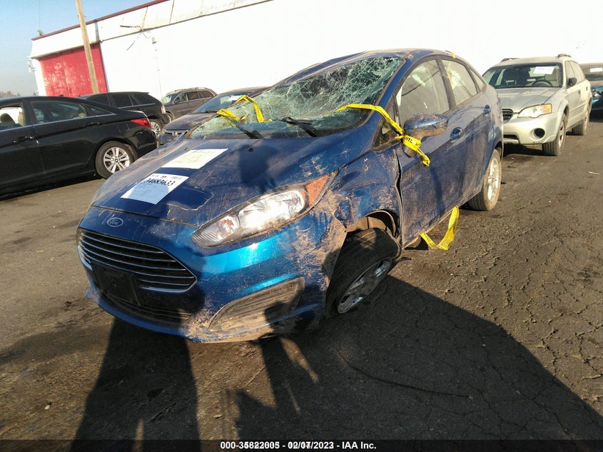 VIN 3FADP4BJ1JM110456 2018 FORD FIESTA SE