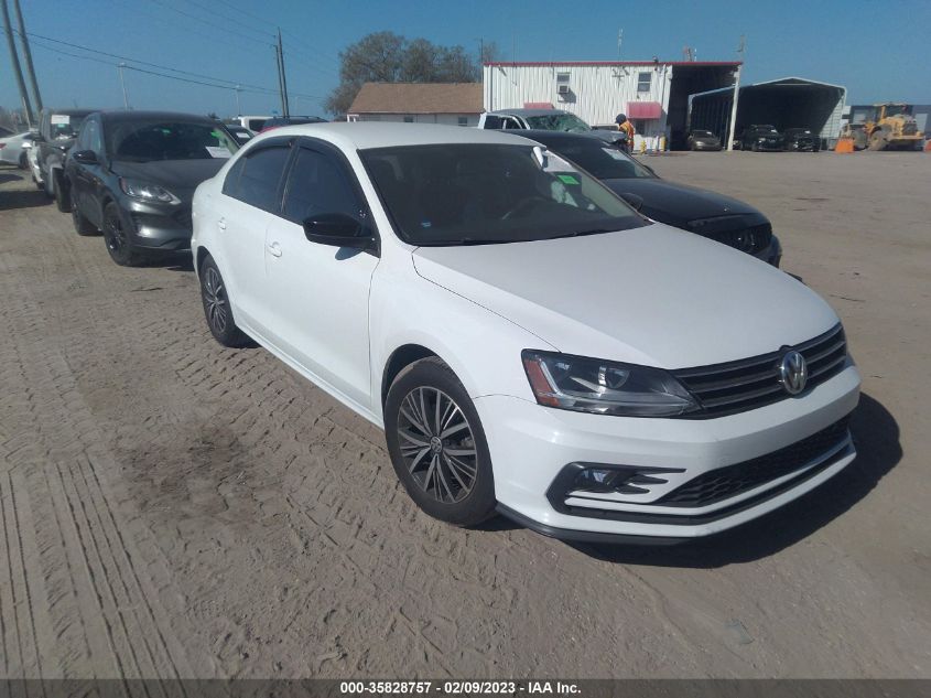 VIN 3VWDB7AJ7JM222462 2018 VOLKSWAGEN JETTA no.1