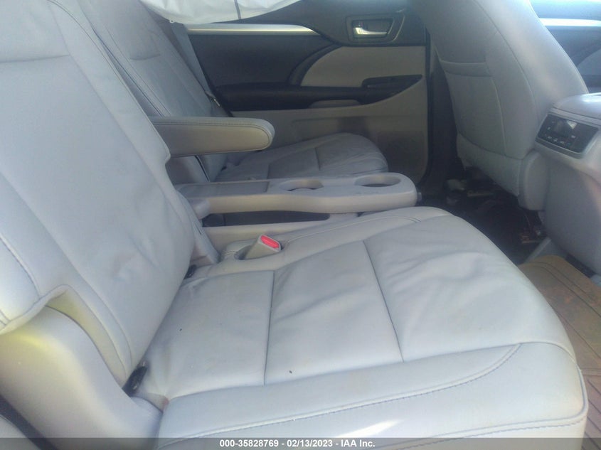 VIN 5TDKZRFH8JS252934 2018 TOYOTA HIGHLANDER SE/XLE