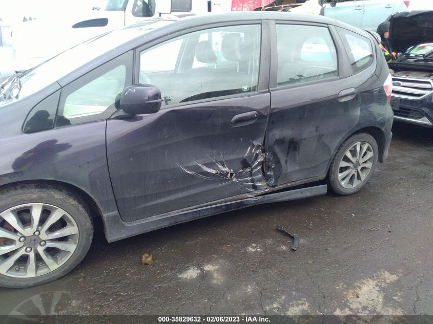 2013 HONDA FIT SPORT - JHMGE8H58DC036746