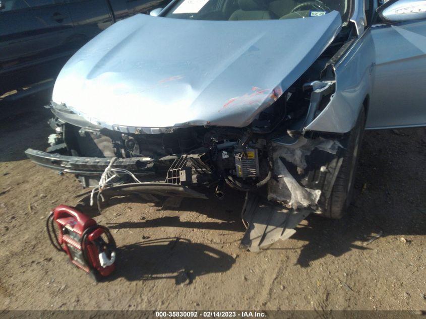 2013 HYUNDAI SONATA HYBRID - KMHEC4A45DA077450