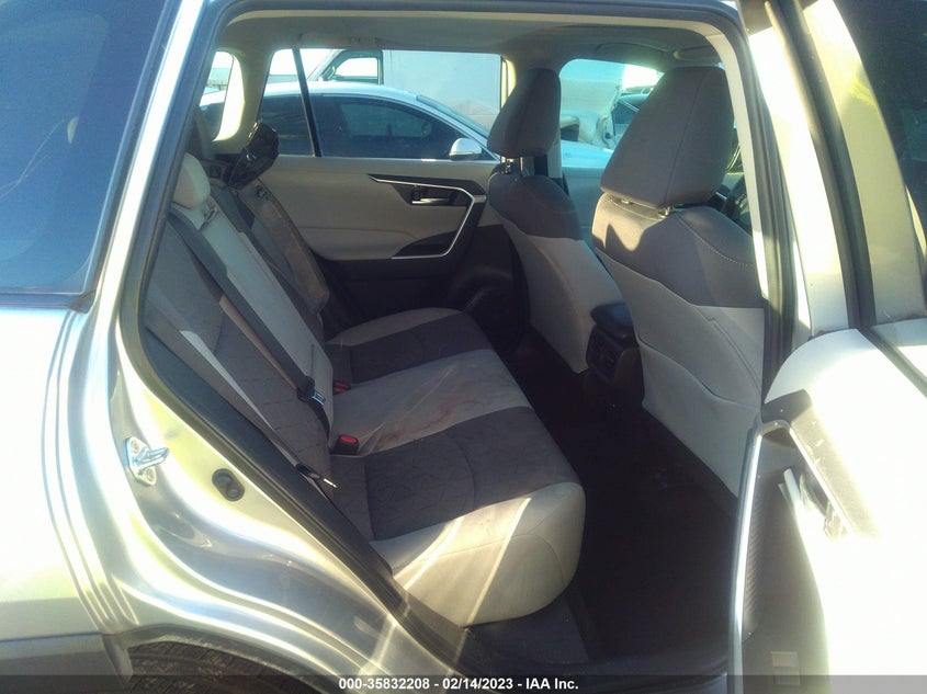 VIN 2T3W1RFV1MC150877 2021 TOYOTA RAV4 XLE