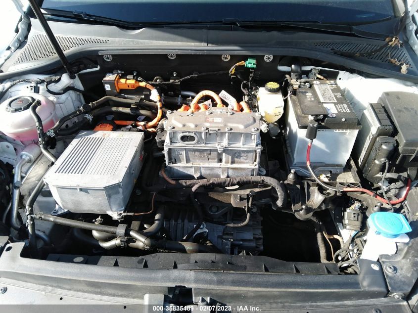 2019 VOLKSWAGEN E-GOLF SE WVWKR7AU0KW903192