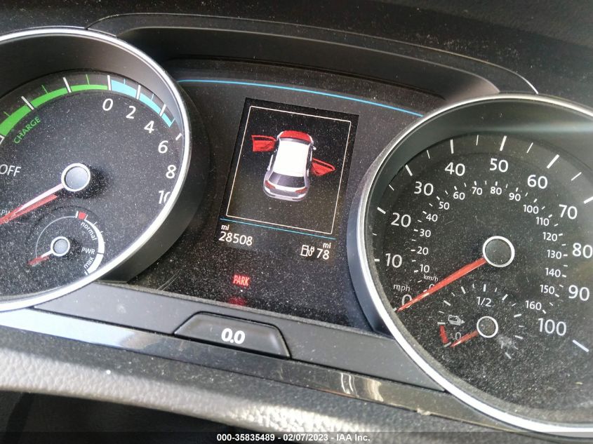 2019 VOLKSWAGEN E-GOLF SE WVWKR7AU0KW903192