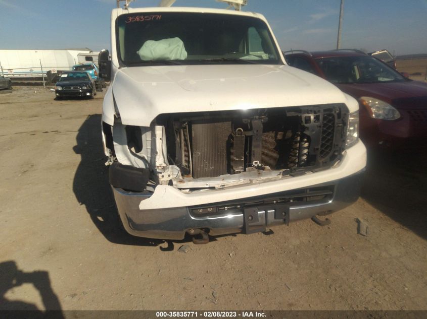 2013 NISSAN NV SV 1N6AF0KY9DN111979