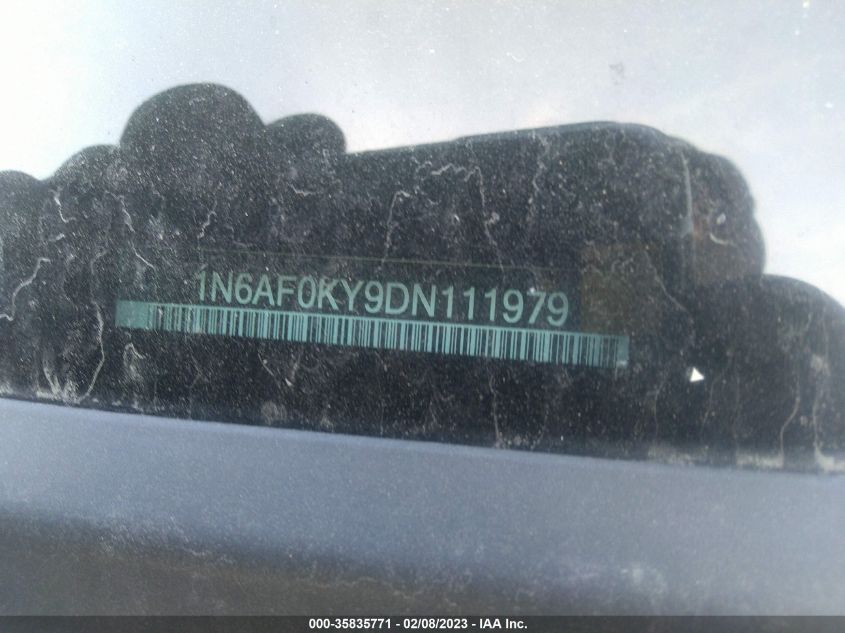 2013 NISSAN NV SV 1N6AF0KY9DN111979