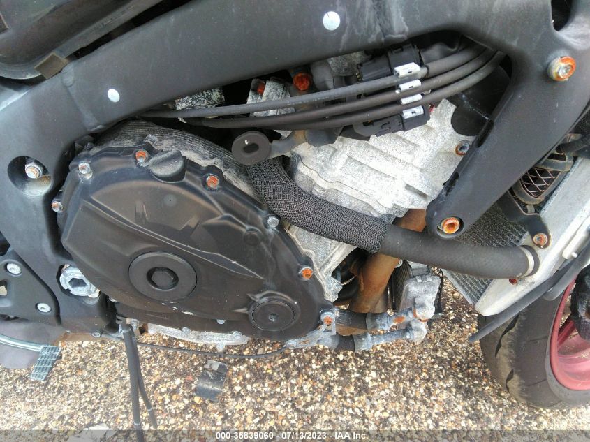 2020 SUZUKI GSX-R1000 R JS1DM11H3L7100051