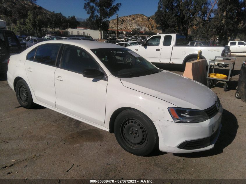 2014 VOLKSWAGEN JETTA SEDAN S - 3VW2K7AJ0EM224325