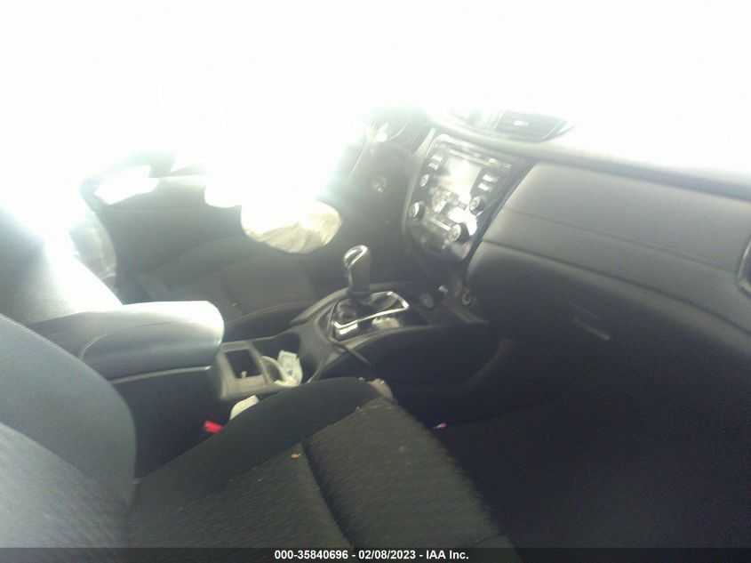 2017 NISSAN ROGUE S - KNMAT2MT6HP502039