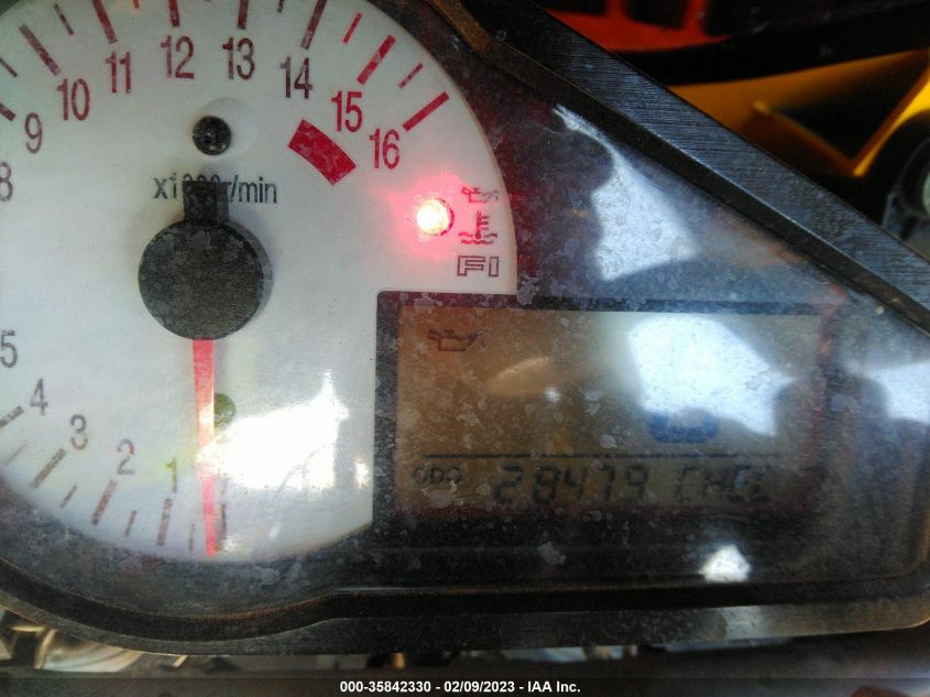 2001 SUZUKI GSX-R600 - JS1GN7BA112108853