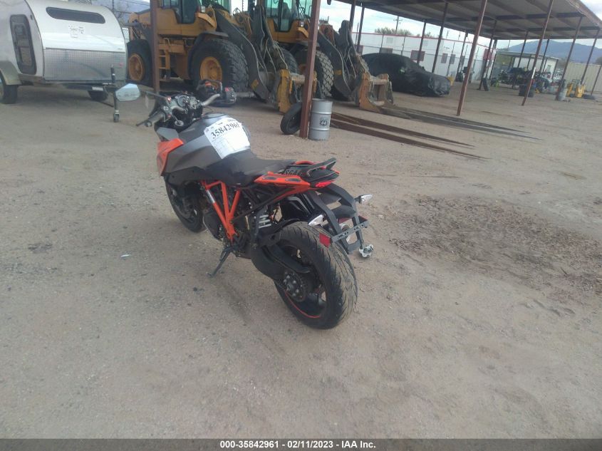2017 KTM 1290 SUPER DUKE GT - VBKV6940XHM953806