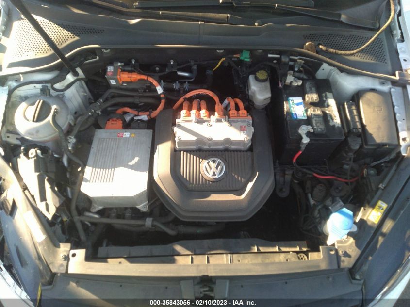 2016 VOLKSWAGEN E-GOLF SE WVWKP7AUXGW910681