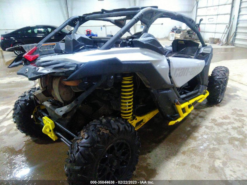 2019 CAN-AM MAVERICK X3 TURBO - 3JBVGAY47KK001658