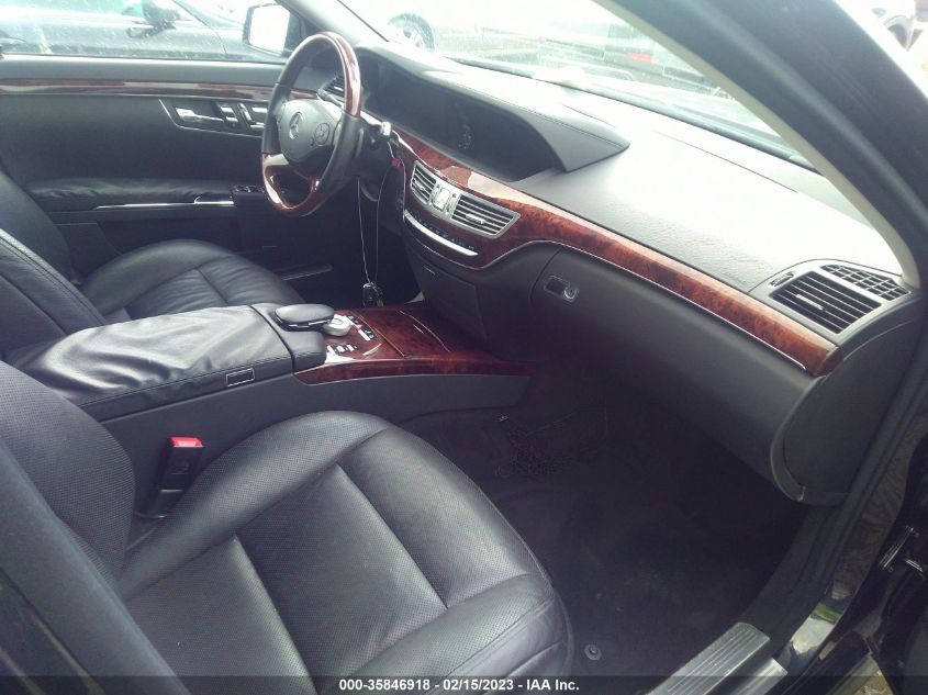 2013 MERCEDES-BENZ S-CLASS S 550 - WDDNG7DB2DA530711