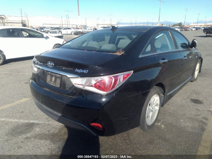 2013 HYUNDAI SONATA HYBRID - KMHEC4A47DA064893
