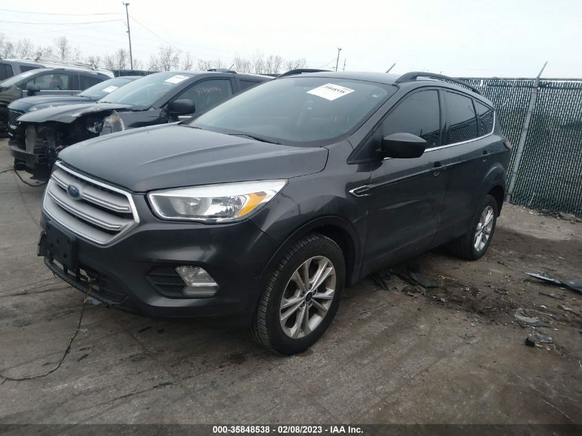 VIN 1FMCU9GD4JUB02342 2018 FORD ESCAPE SE