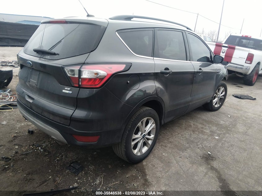 VIN 1FMCU9GD4JUB02342 2018 FORD ESCAPE SE