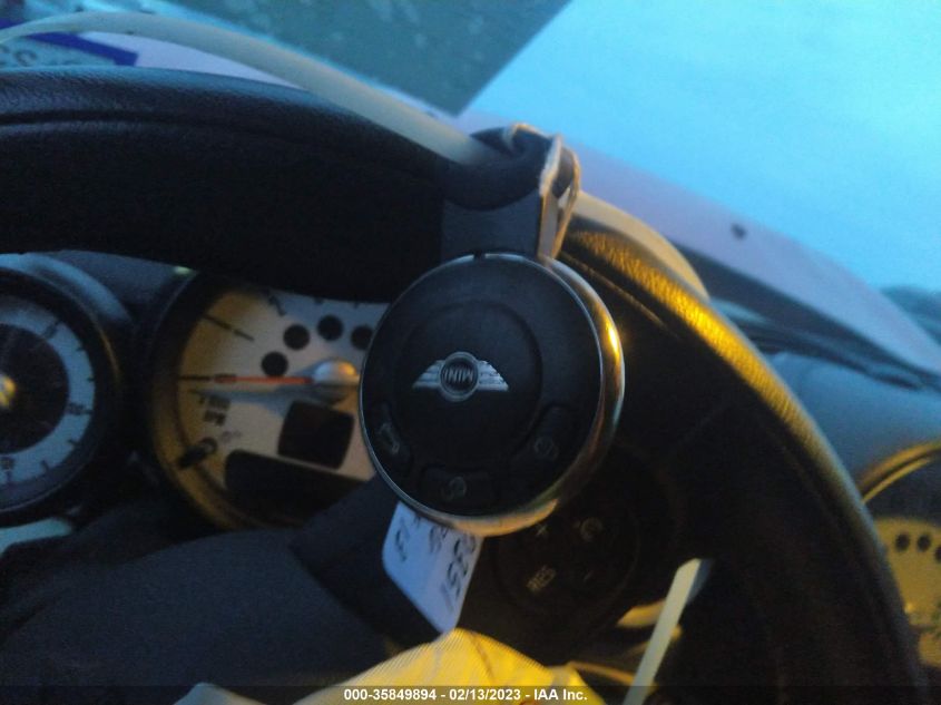 2013 MINI COOPER CONVERTIBLE WMWZN3C50DT135532