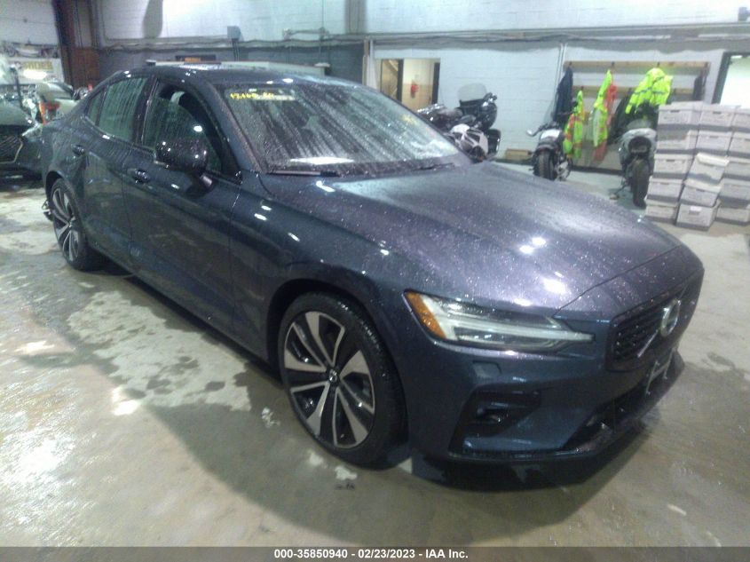 7JRL12TZ4NG172791 VOLVO S60 MOMENTUM/INSCRIPTION 2022