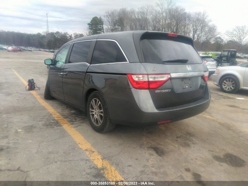 VIN 5FNRL5H43DB051292 2013 HONDA ODYSSEY no.3