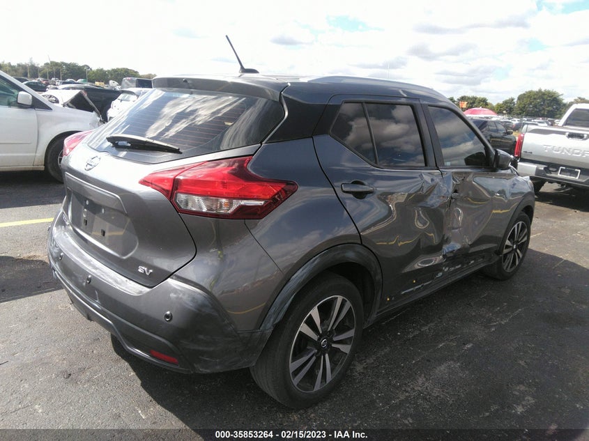 VIN 3N1CP5CV9LL478070 2020 NISSAN KICKS SV