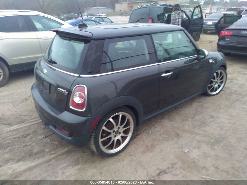 2013 MINI COOPER HARDTOP S WMWSV3C50DT390232