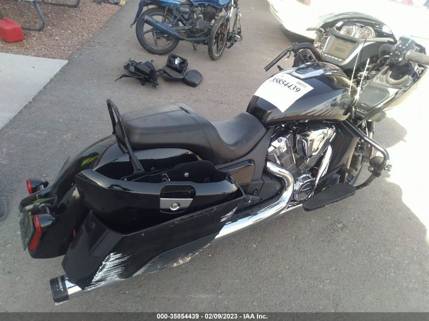 2021 INDIAN MOTORCYCLE CO. CHALLENGER 56KLCBRRXM3404486