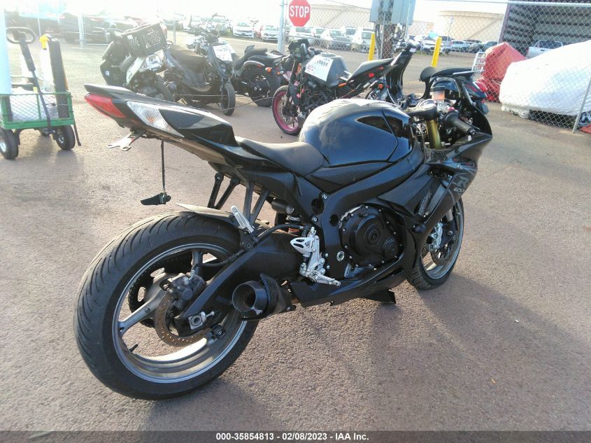 2011 SUZUKI GSX750 JS1GR7MAXB2100270