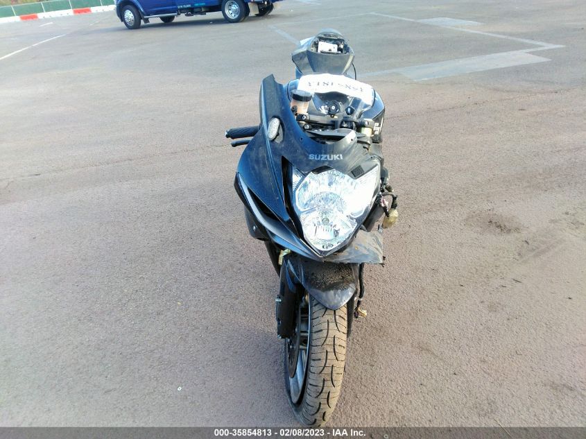 2011 SUZUKI GSX750 JS1GR7MAXB2100270