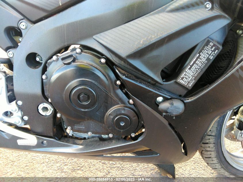 2011 SUZUKI GSX750 JS1GR7MAXB2100270