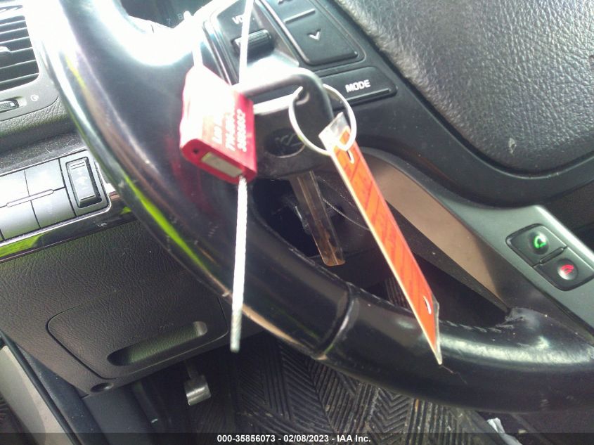 2014 KIA SORENTO LX - 5XYKTCA62EG464767