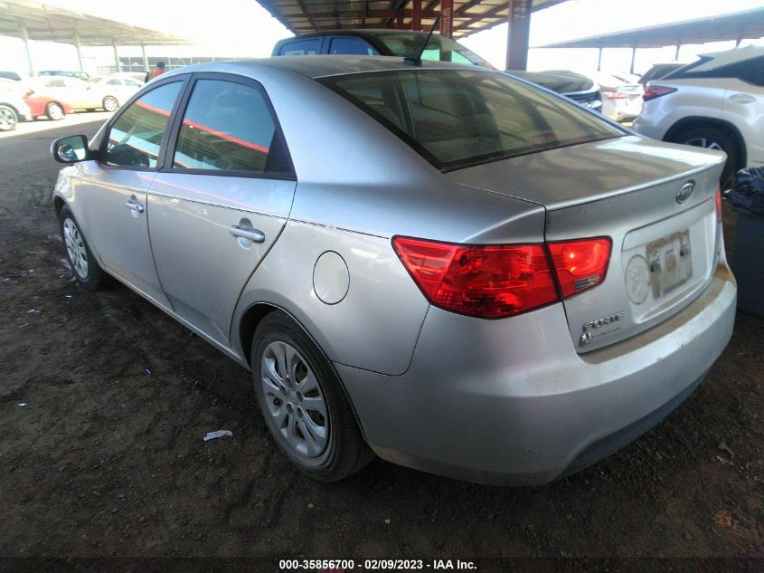 VIN KNAFU4A25D5729607 2013 KIA FORTE no.3