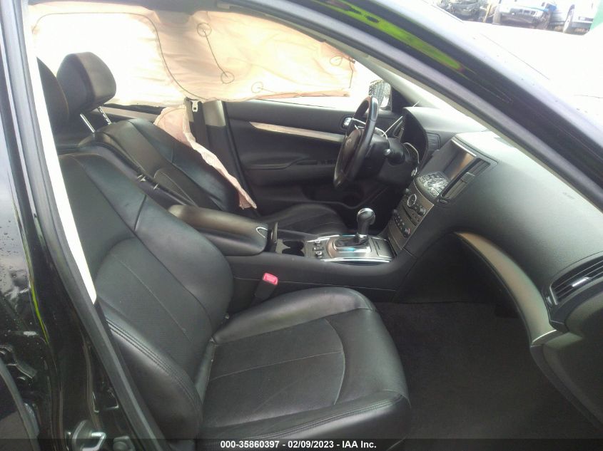 2015 INFINITI Q40 JN1CV6AR0FM521142