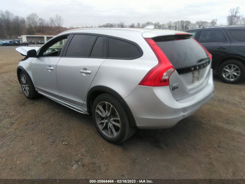 2017 VOLVO V60 CROSS COUNTRY YV440MWK8H1025457