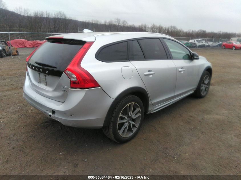 2017 VOLVO V60 CROSS COUNTRY YV440MWK8H1025457