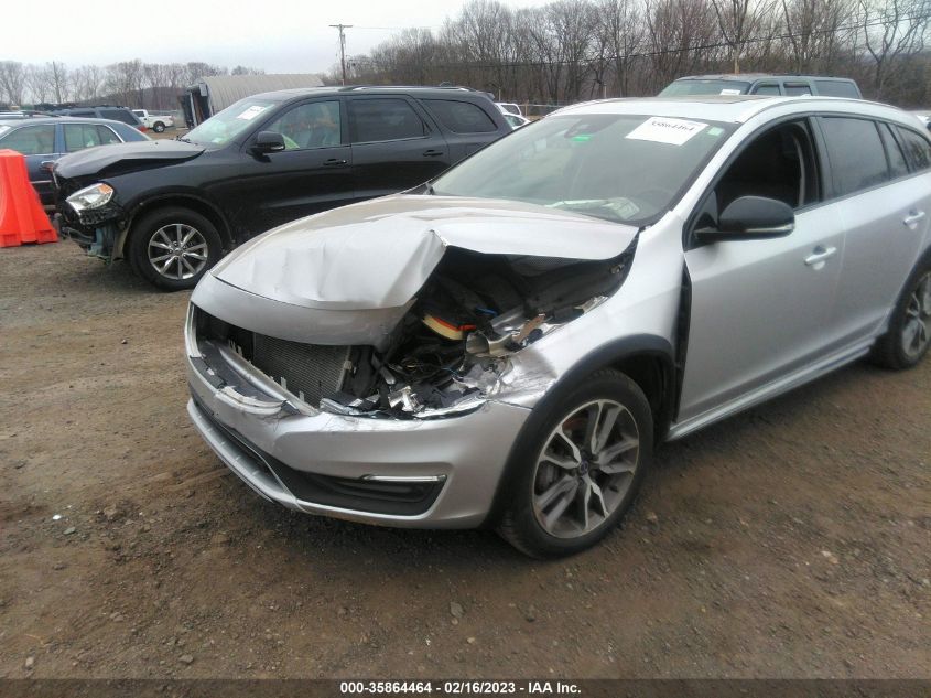 2017 VOLVO V60 CROSS COUNTRY YV440MWK8H1025457